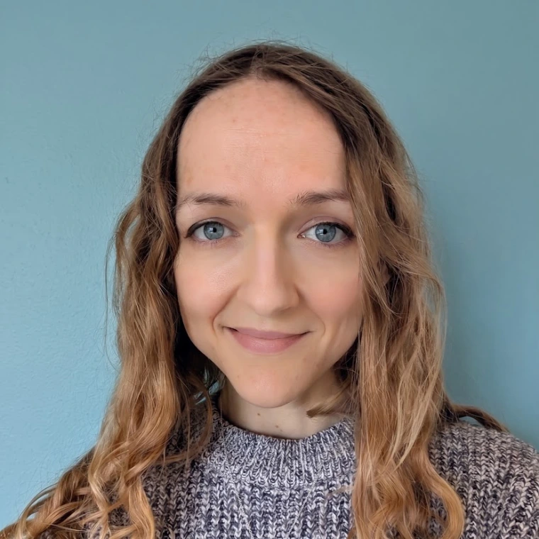 Dr Georgia Melodie Hole portrait photo