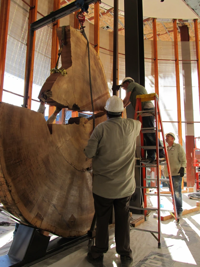 A pulley is not enough: hands are needed